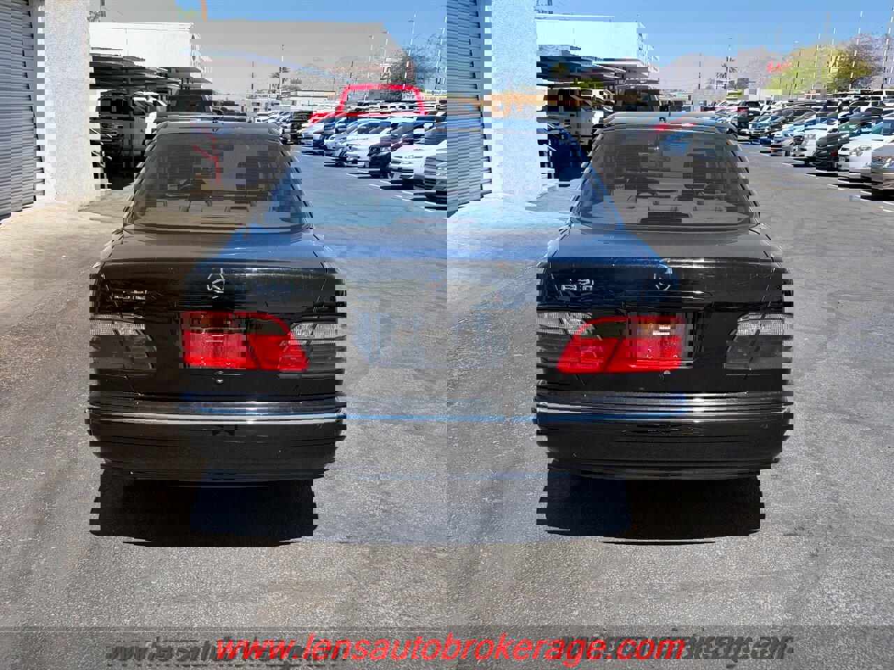 Used 2000 Mercedes-Benz E 320 Sedan image 7