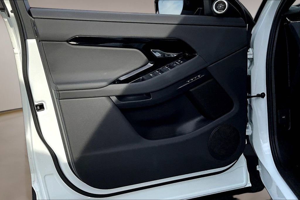 Certified 2025 Land Rover Range Rover Evoque S image 18