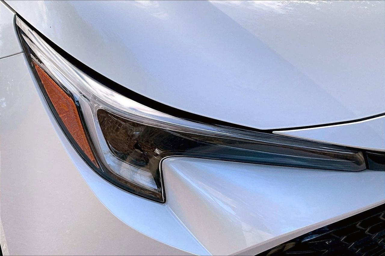 Used 2025 Toyota Corolla SE image 29
