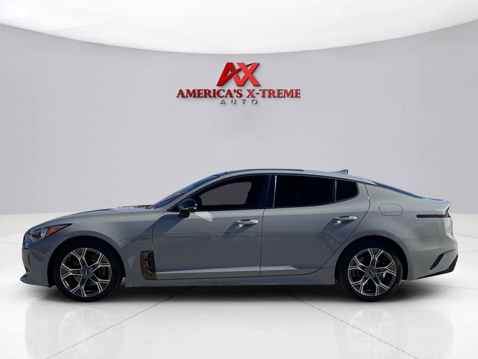Used 2021 Kia Stinger GT-Line w/ Sun & Sound Package RWD image 2