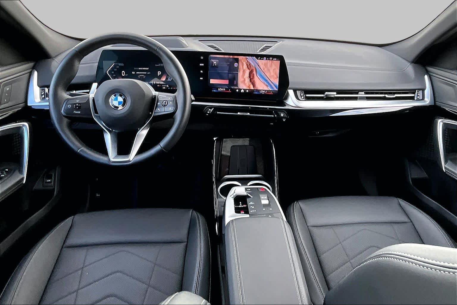 Used 2026 BMW X2 xDrive28i AWD/4WD image 14