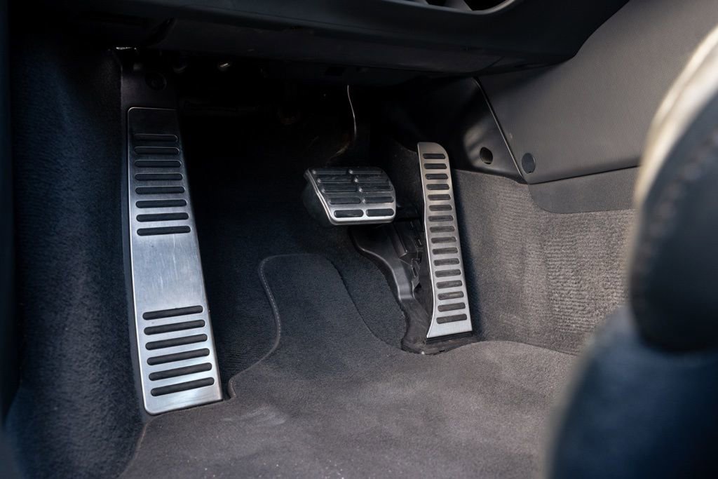 Used 2011 Audi R8 V10 image 21