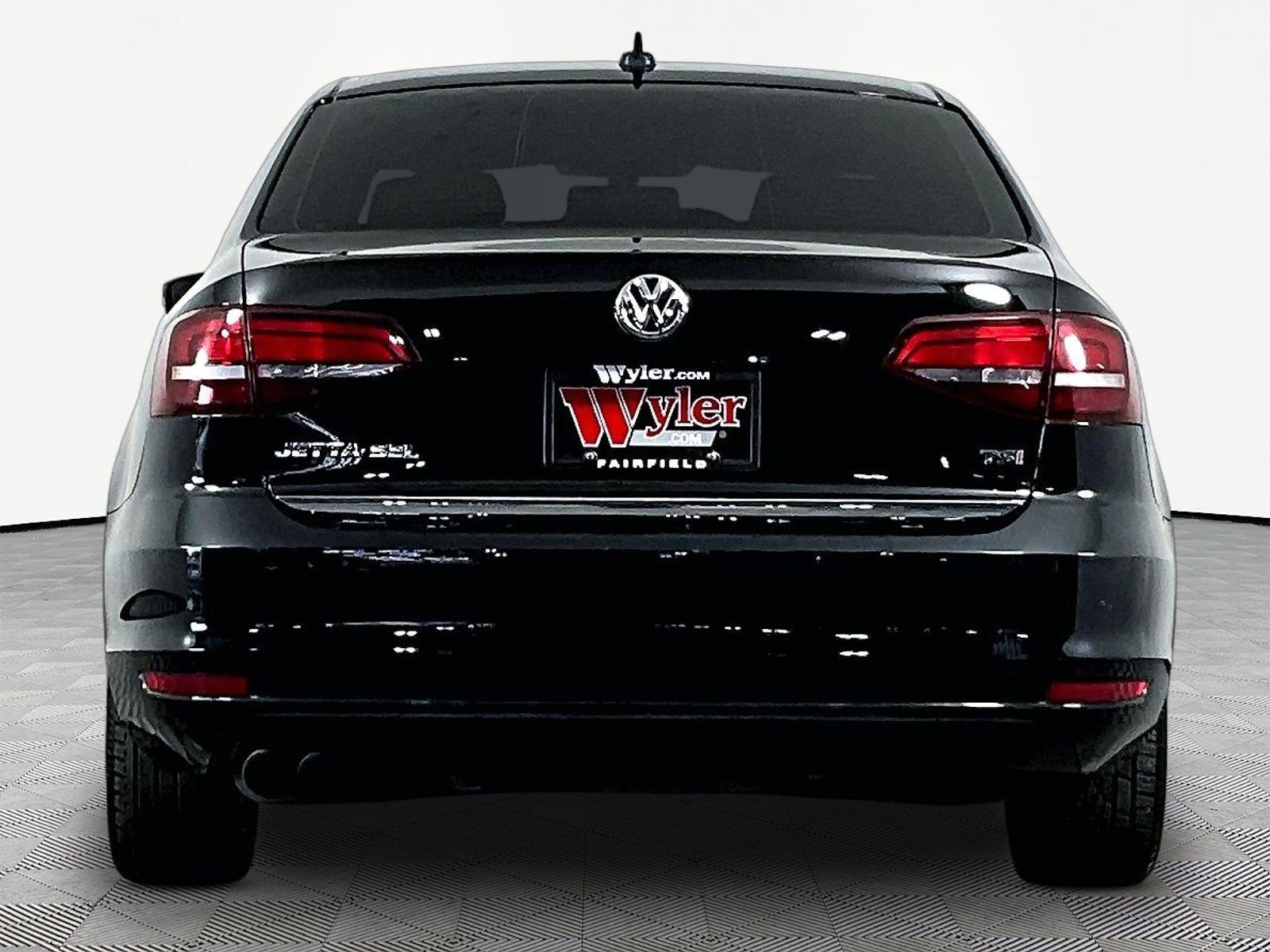 Used 2017 Volkswagen Jetta SEL FWD image 5
