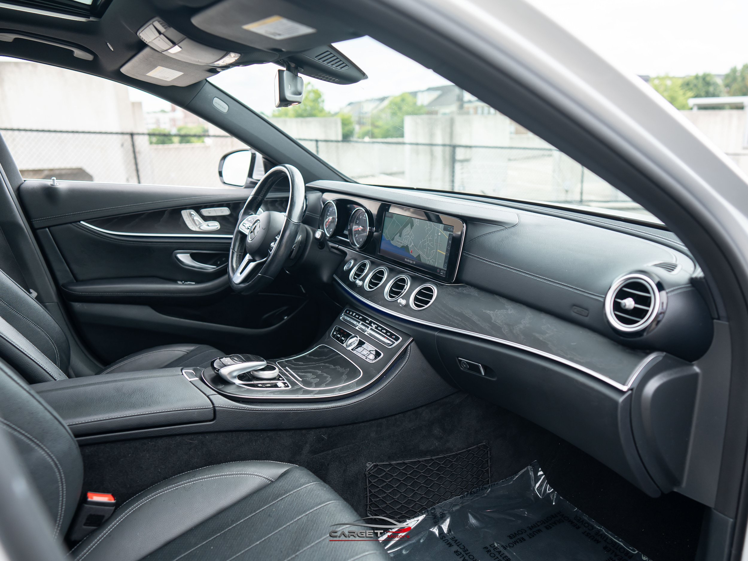 Used 2019 Mercedes-Benz E 300 4MATIC w/ Premium 1 Package image 15