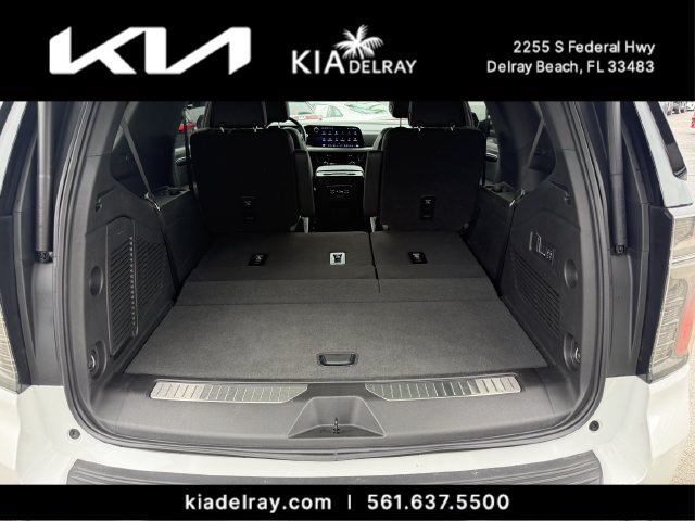 Used 2025 Chevrolet Tahoe Premier RWD image 8
