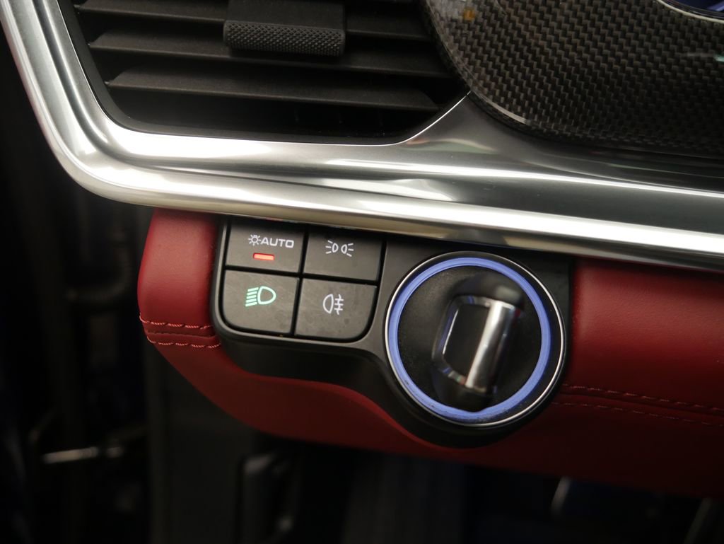 Certified 2022 Porsche Panamera Turbo S image 44