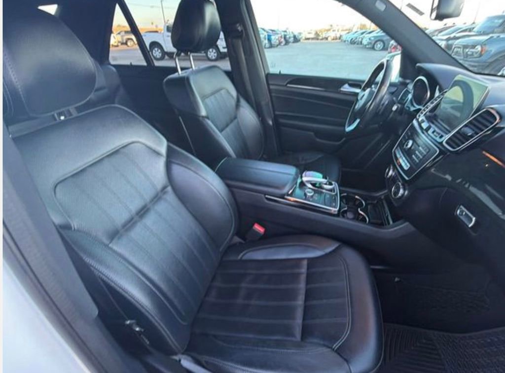 Used 2019 Mercedes-Benz GLE 400 GLE 400 image 3