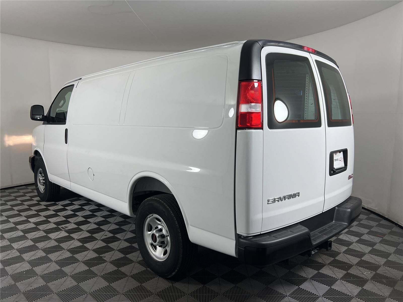 New 2025 GMC Savana 2500 w/ Driver Convenience Package RWD image 4