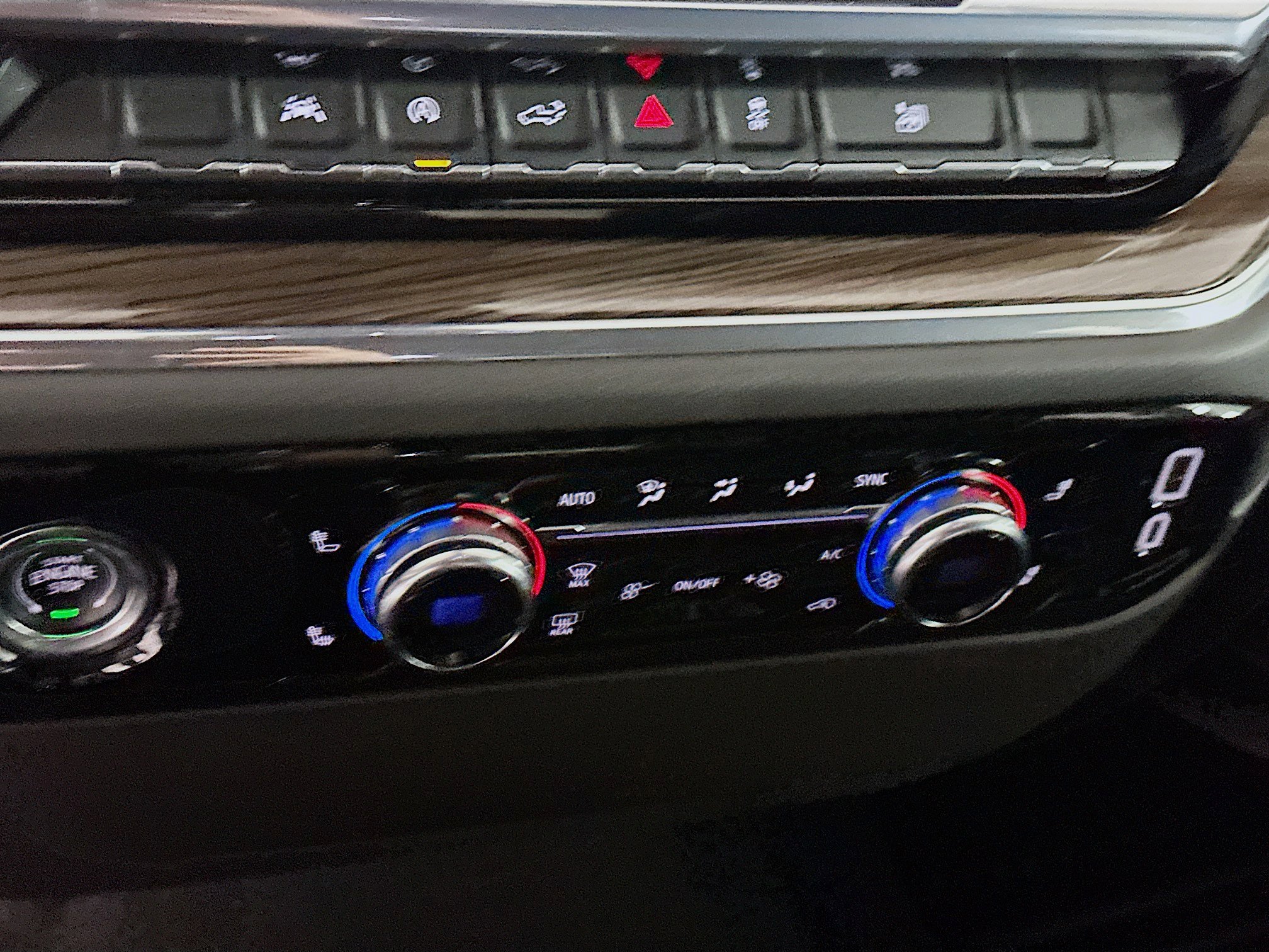 Used 2024 GMC Sierra 1500 Elevation image 24