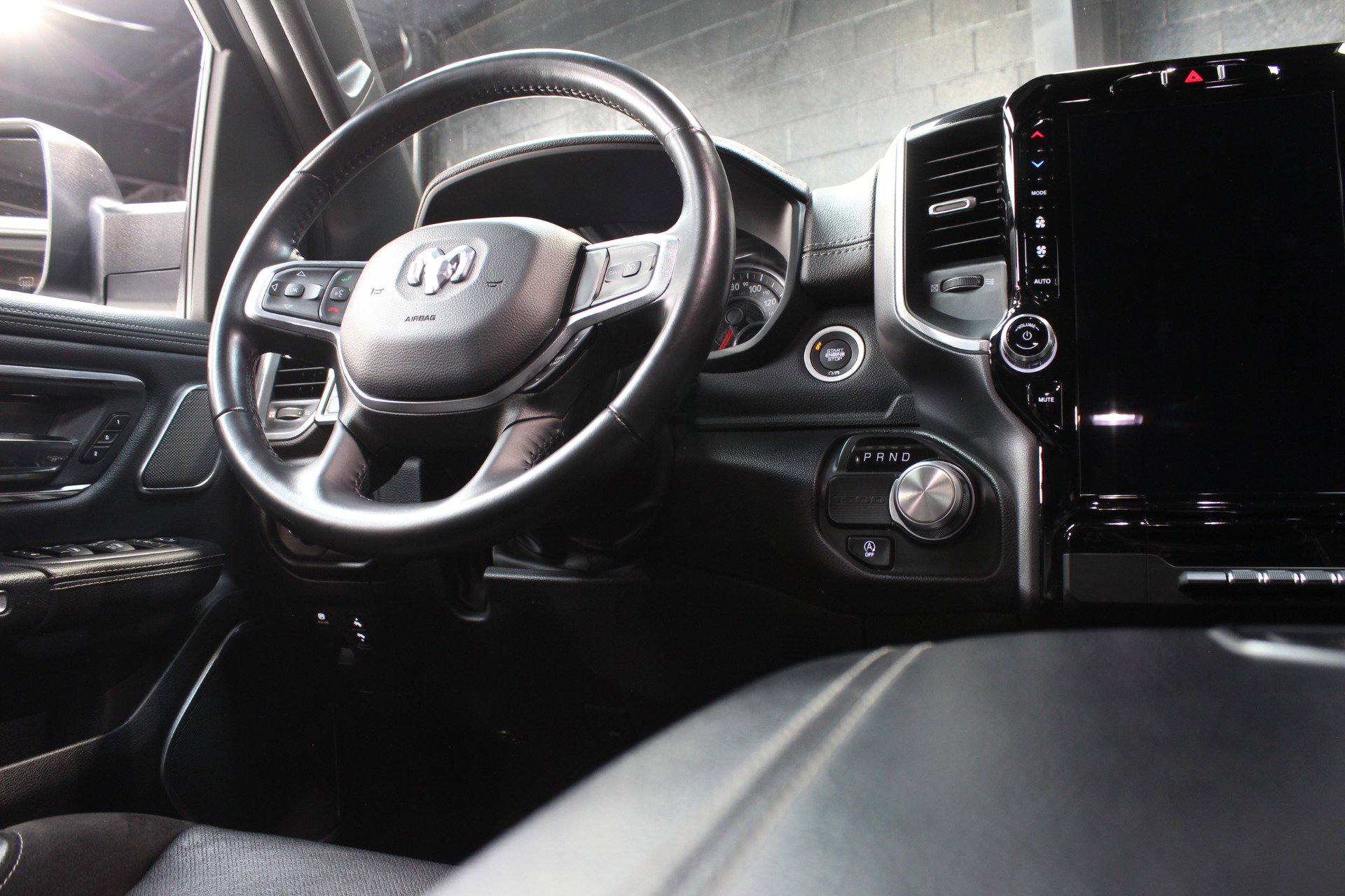 Used 2022 RAM 1500 Laramie image 33