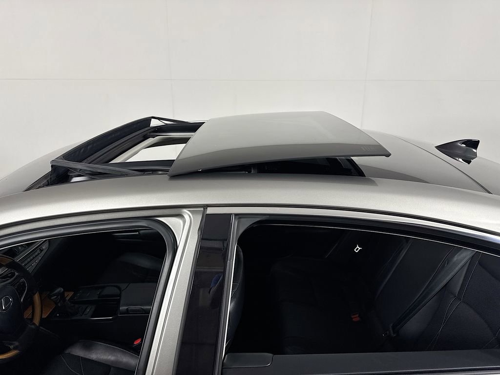 Used 2020 Lexus ES 350 Luxury w/ Accessory Package image 27