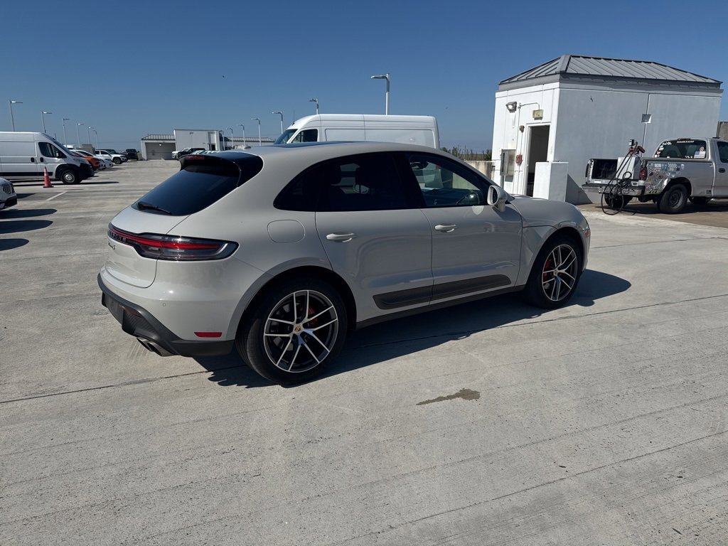 Used 2022 Porsche Macan S image 5