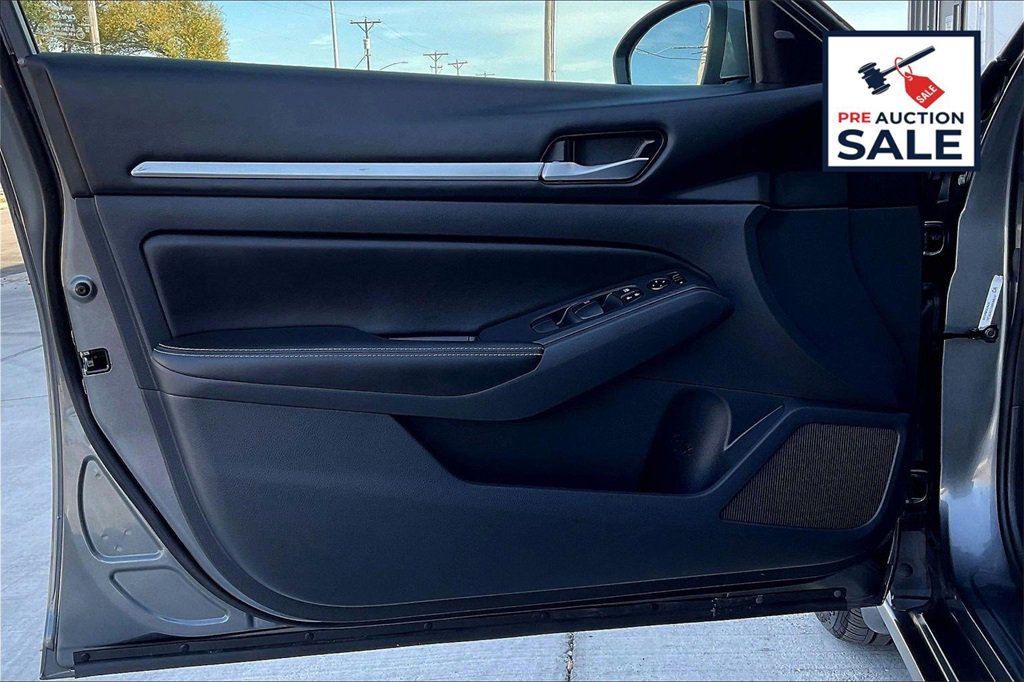 Used 2022 Nissan Altima 2.5 SV image 23