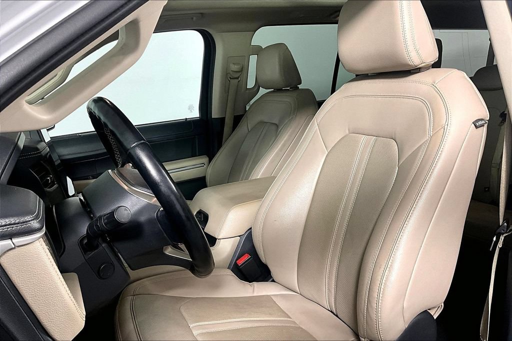 Used 2022 Ford Expedition Max Limited RWD image 25