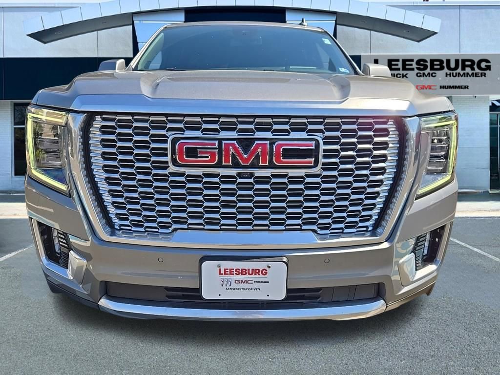 Used 2024 GMC Yukon Denali AWD/4WD image 2
