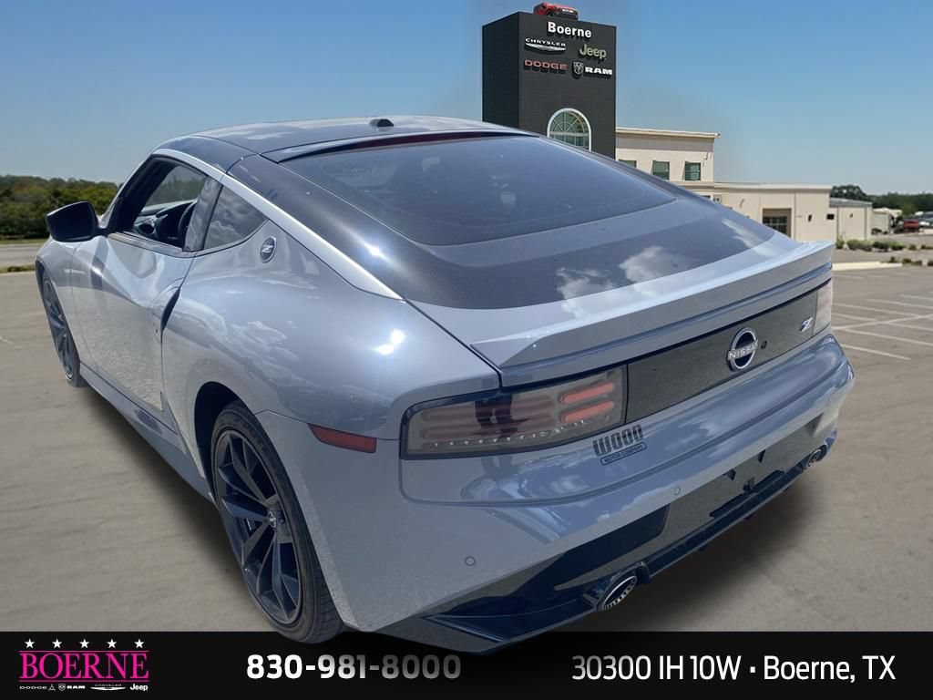 Used 2024 Nissan Z Performance w/ Floor Mat Package RWD image 9