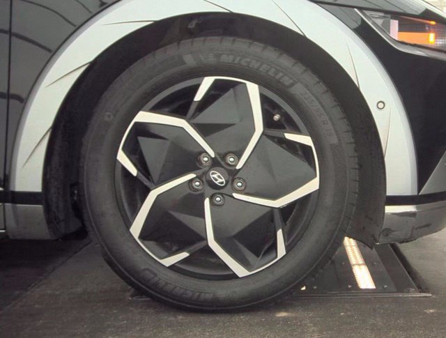 Certified 2023 Hyundai Ioniq 5 Limited RWD image 17