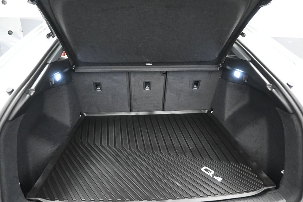 Used 2023 Audi Q4 e-tron Premium Plus AWD/4WD image 32