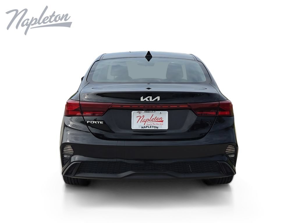 Used 2024 Kia Forte LXS FWD image 4