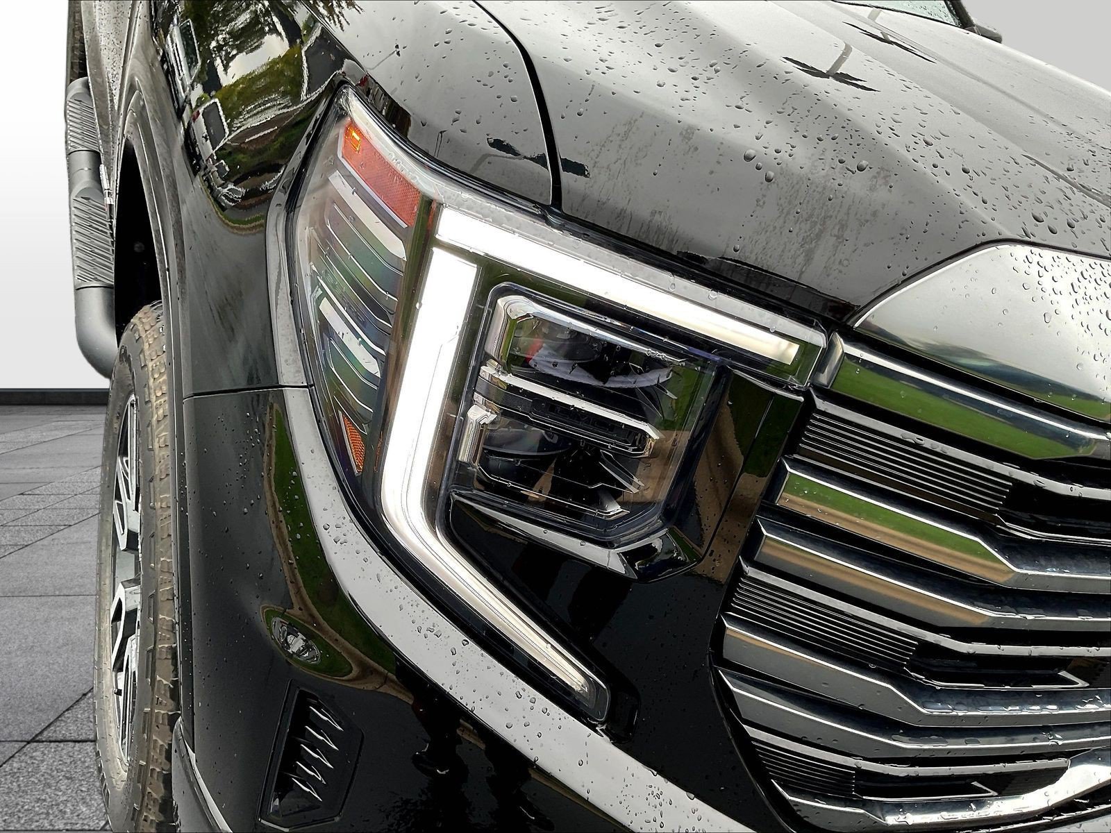 Used 2023 GMC Sierra 1500 AT4 w/ Technology Package AWD/4WD image 35
