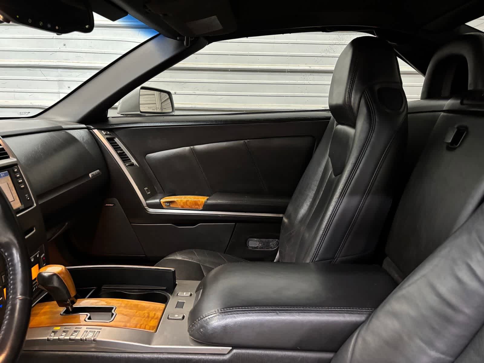 Used 2005 Cadillac XLR RWD image 19