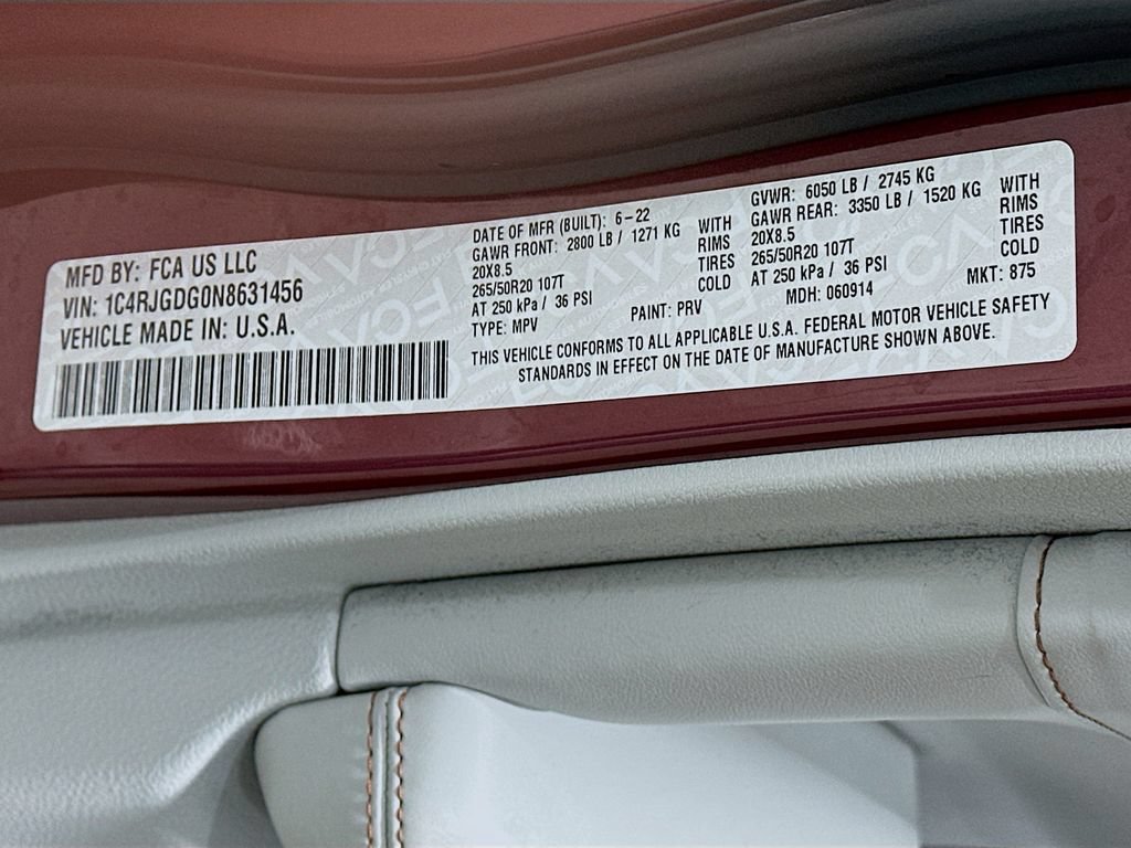 Used 2022 Jeep Grand Cherokee Overland RWD image 32