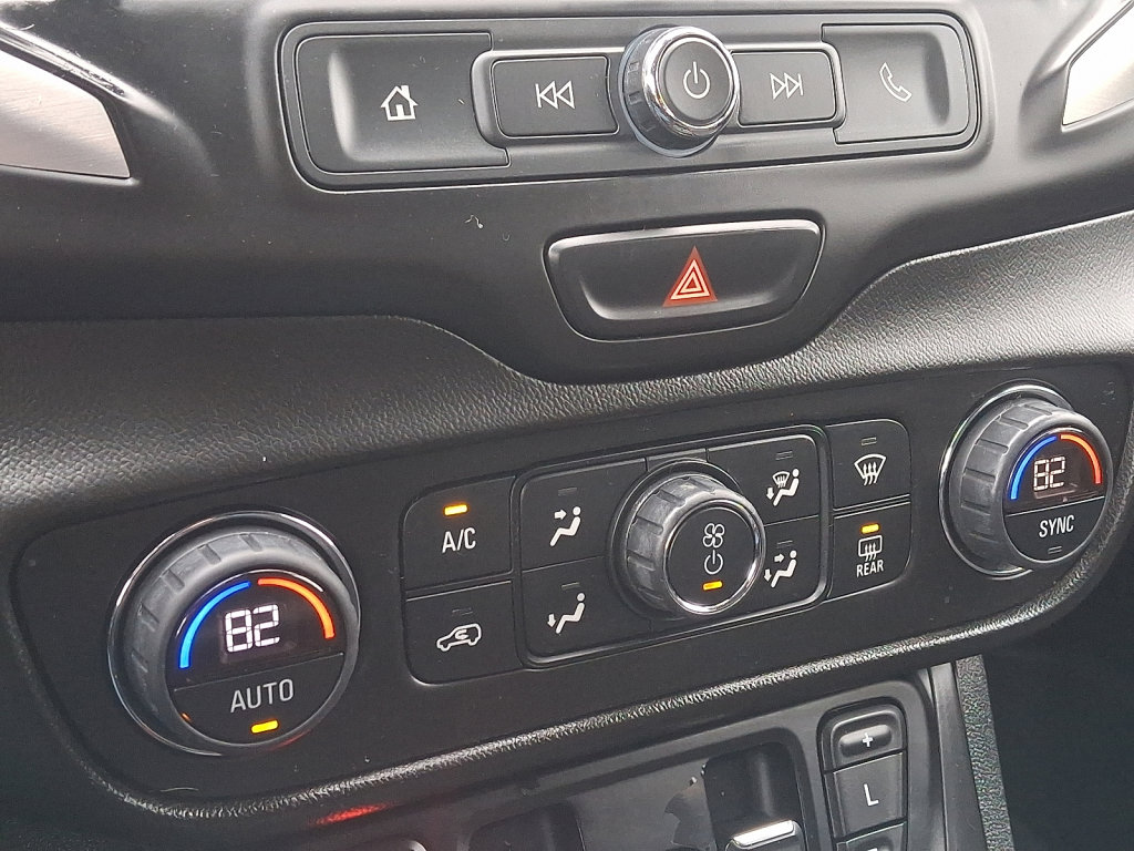 Used 2019 GMC Terrain SLE w/ Driver Convenience Package image 29