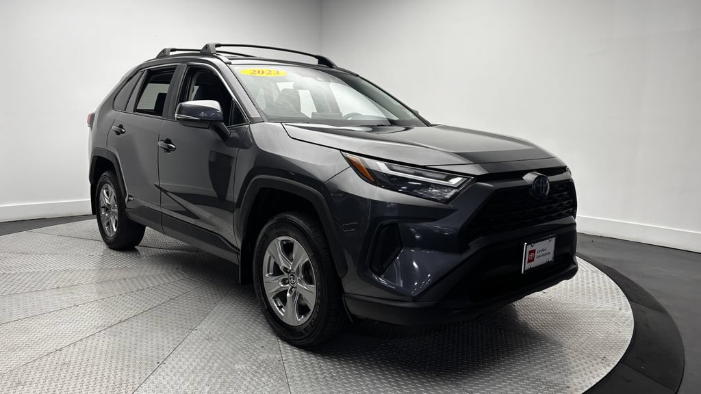 Used 2023 Toyota RAV4 XLE w/ XLE Grade Weather Package AWD/4WD image 41