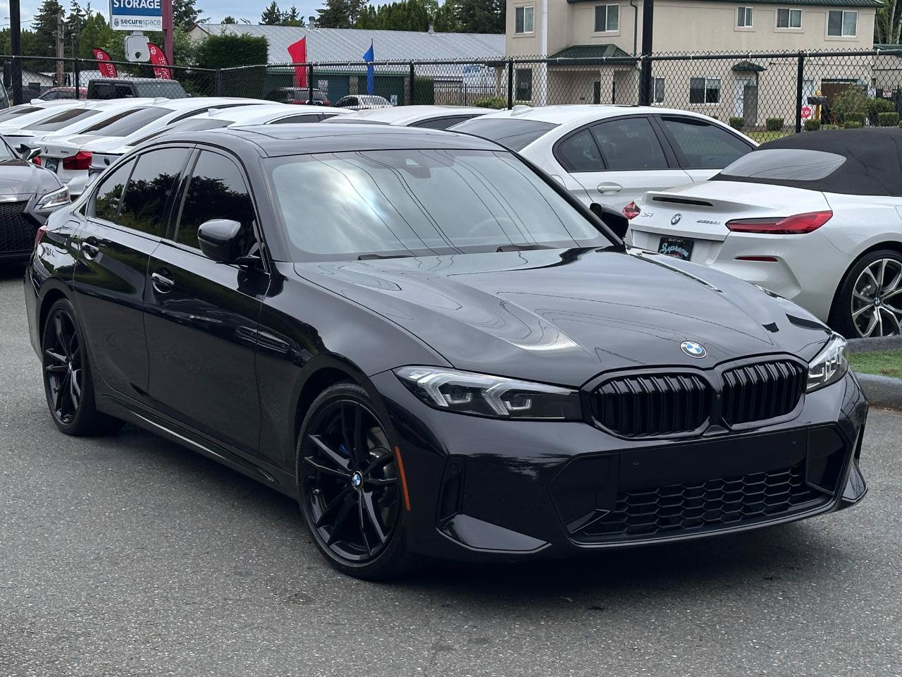 Used 2024 BMW 330i Sedan w/ M Sport Package RWD image 30
