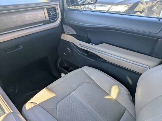 Used 2024 Ford Expedition Max Limited image 14