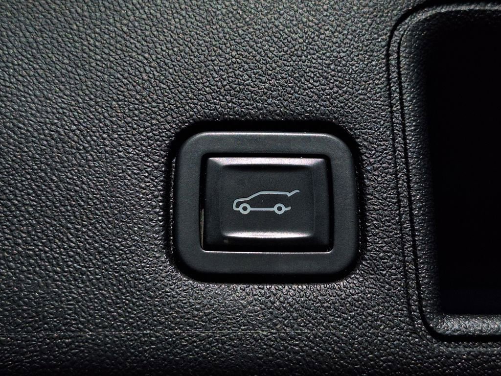 Used 2019 GMC Terrain SLT w/ Preferred Package image 29