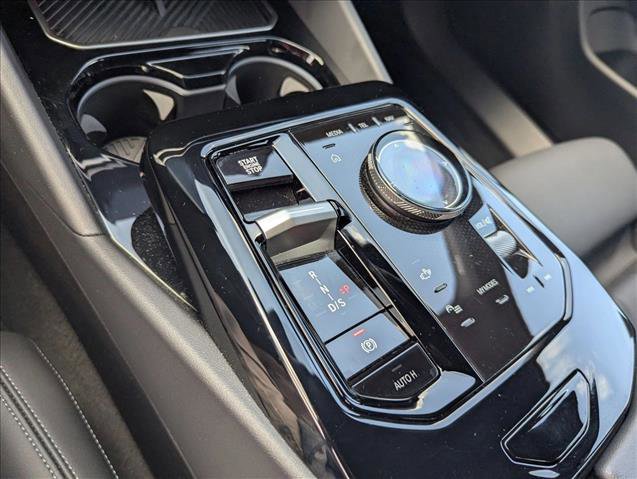 Certified 2024 BMW 530i w/ Premium Package RWD image 12
