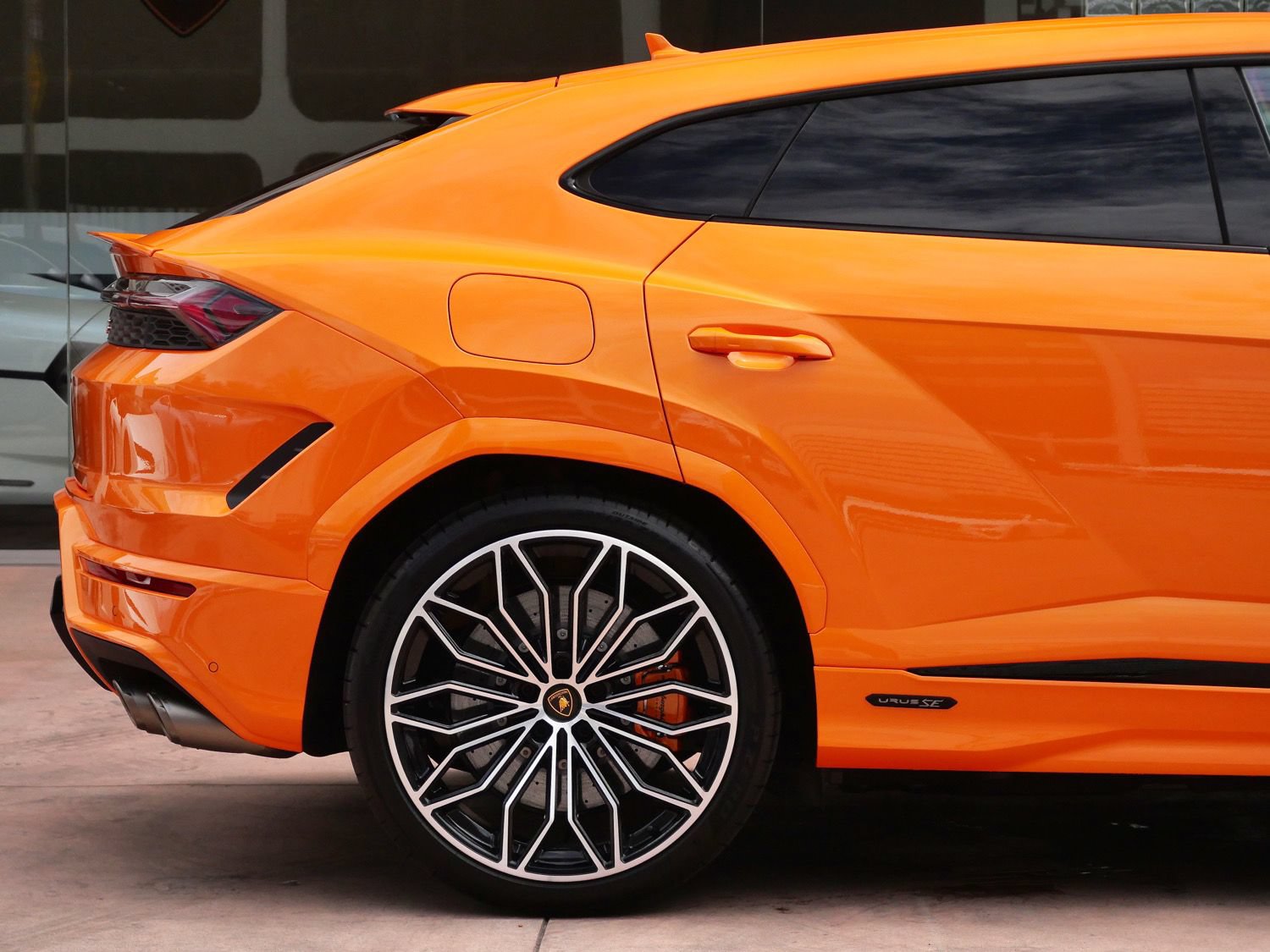 Used 2025 Lamborghini Urus S AWD/4WD image 27