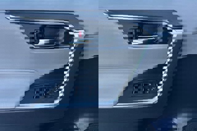 Certified 2022 Toyota RAV4 XLE w/ Convenience Package image 14