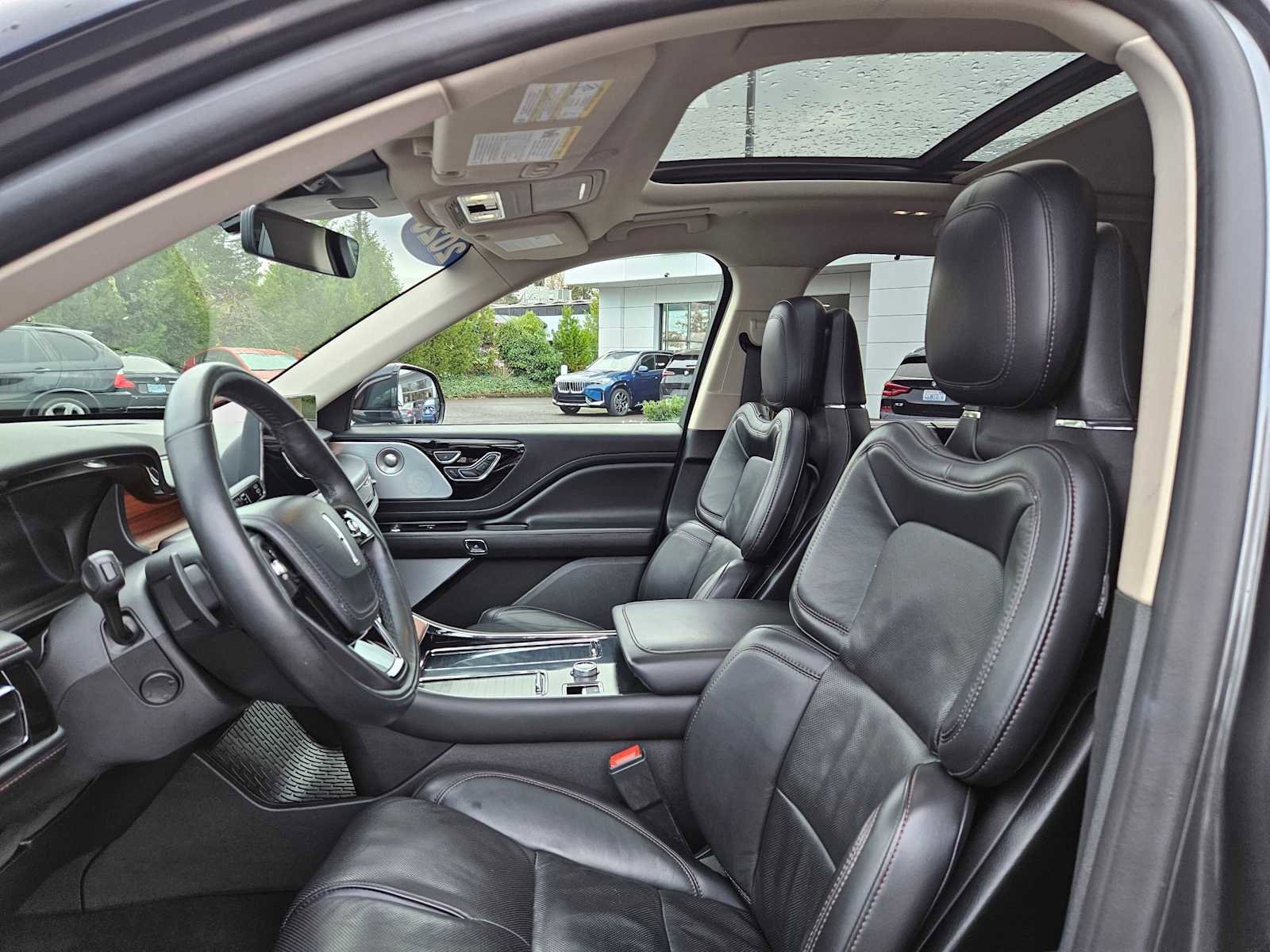 Used 2020 Lincoln Aviator Reserve w/ Equipment Group 202A image 23