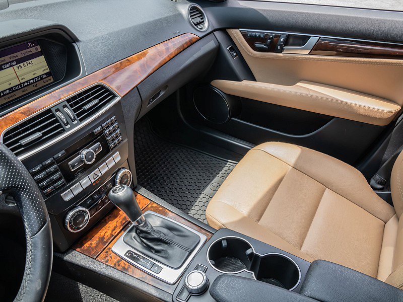 Used 2012 Mercedes-Benz C 350 Sport image 25
