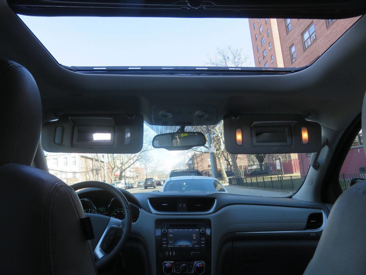 Used 2017 Chevrolet Traverse LT image 13