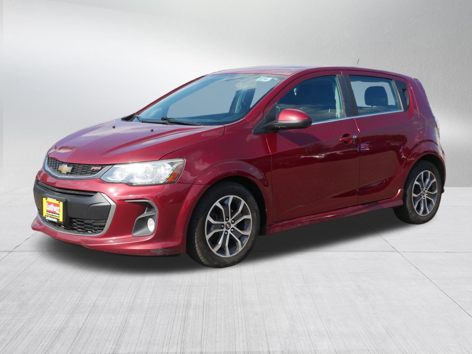 Used 2017 Chevrolet Sonic LT w/ Fun and Sun Package FWD image 3