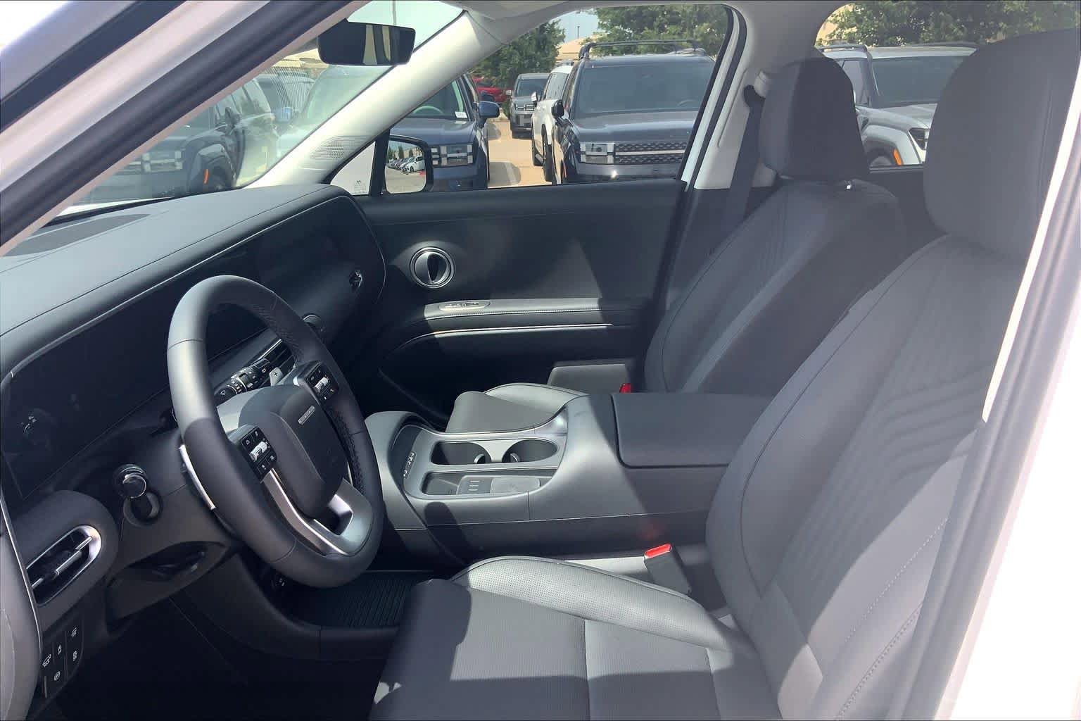 Certified 2026 Hyundai Palisade SEL FWD image 8