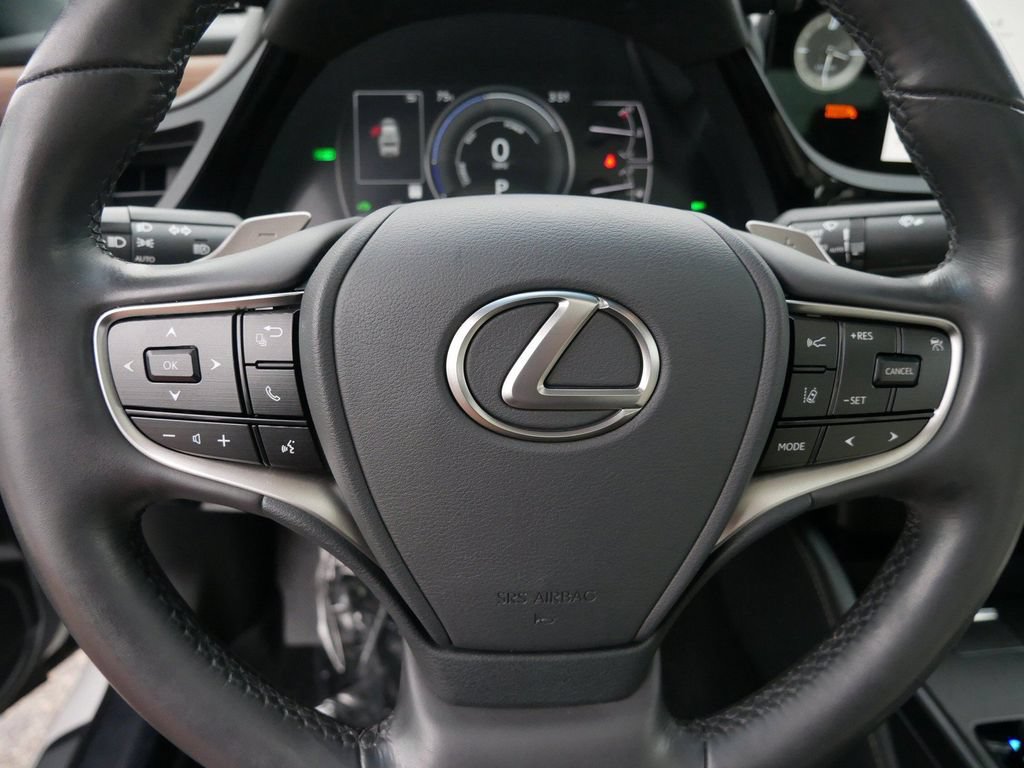 Certified 2024 Lexus ES 300h w/ Premium Package FWD image 19
