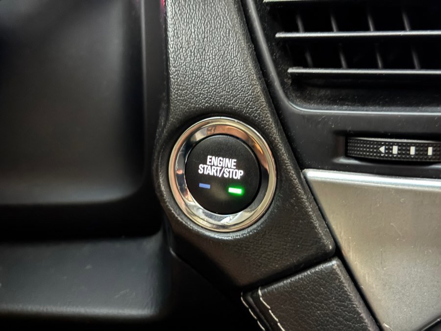 Used 2019 Chevrolet Suburban LT AWD/4WD image 70