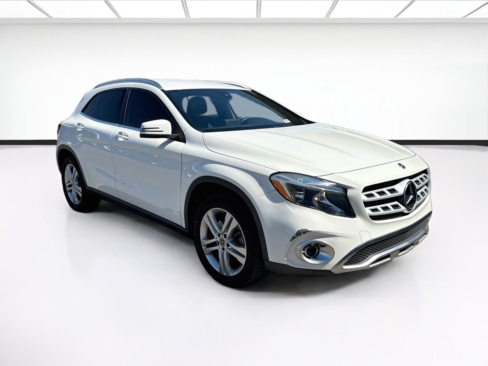 Used 2019 Mercedes-Benz GLA 250 4MATIC image 3