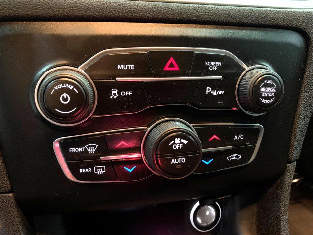 Used 2017 Dodge Charger SXT w/ Plus Group image 28