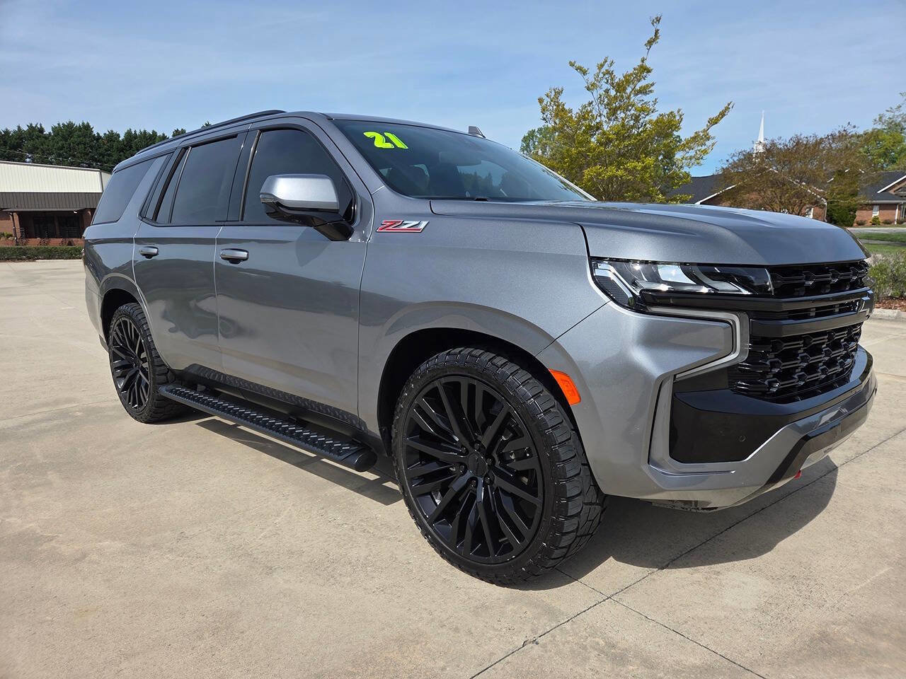 Used 2021 Chevrolet Tahoe Z71 w/ Z71 Off-Road Package image 2