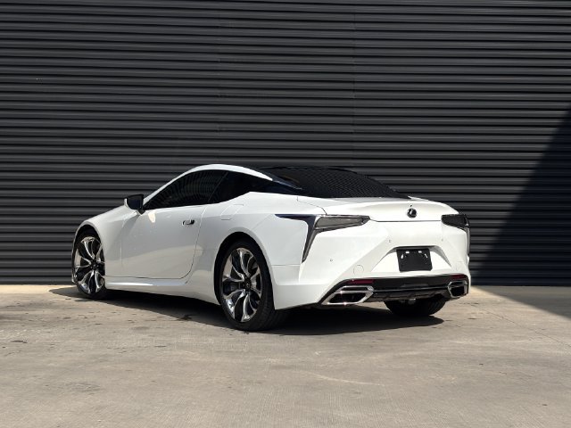 Used 2023 Lexus LC 500 Coupe w/ Sport Package RWD image 3