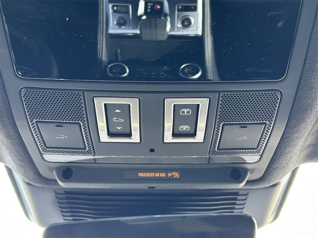 Used 2024 Jaguar F-PACE R-Dynamic S image 19