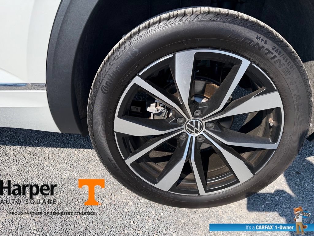 Used 2025 Volkswagen Atlas Cross Sport SEL Premium R-Line AWD/4WD image 21
