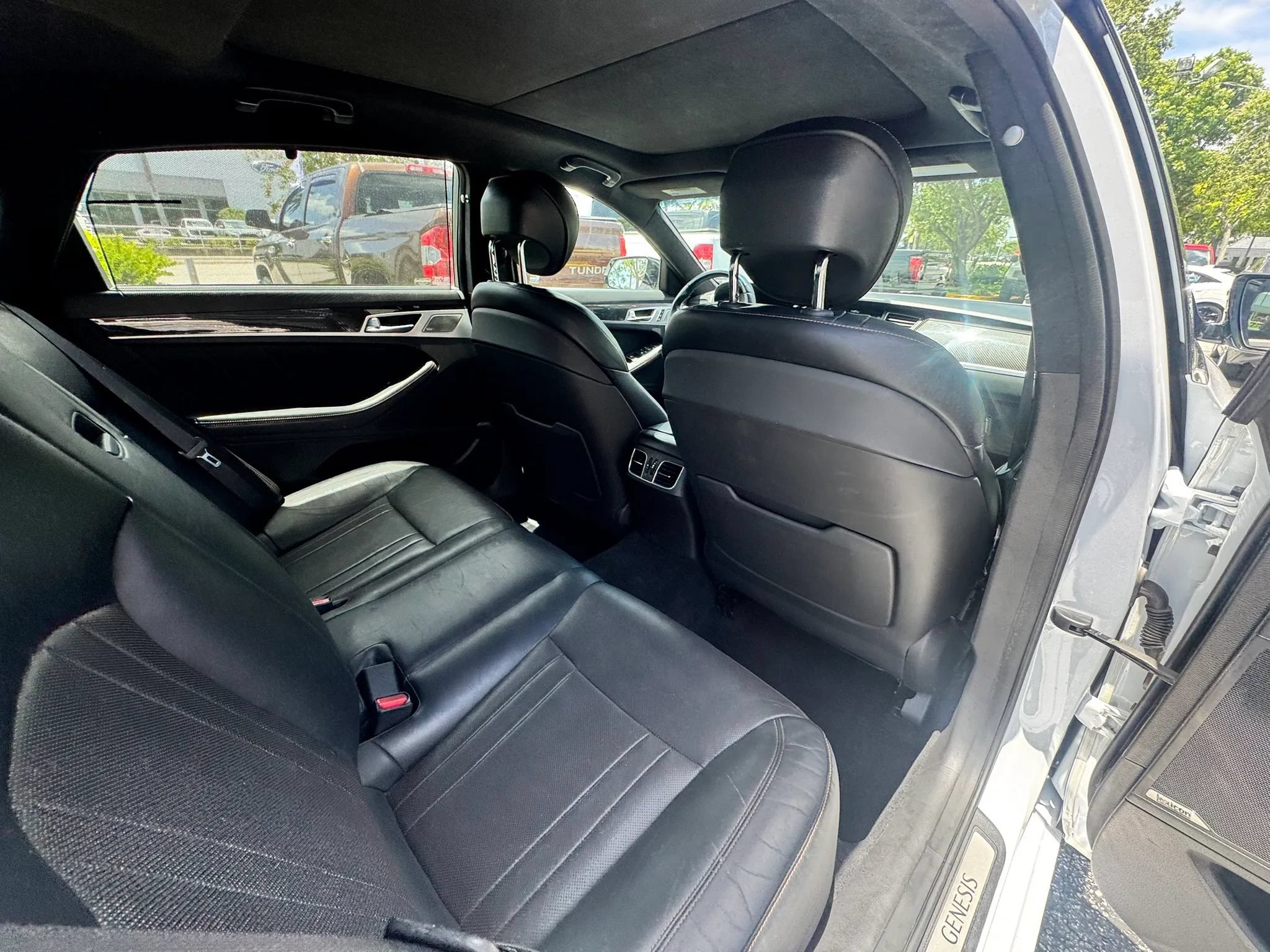 Used 2018 Genesis G80 3.3T Sport AWD/4WD image 33