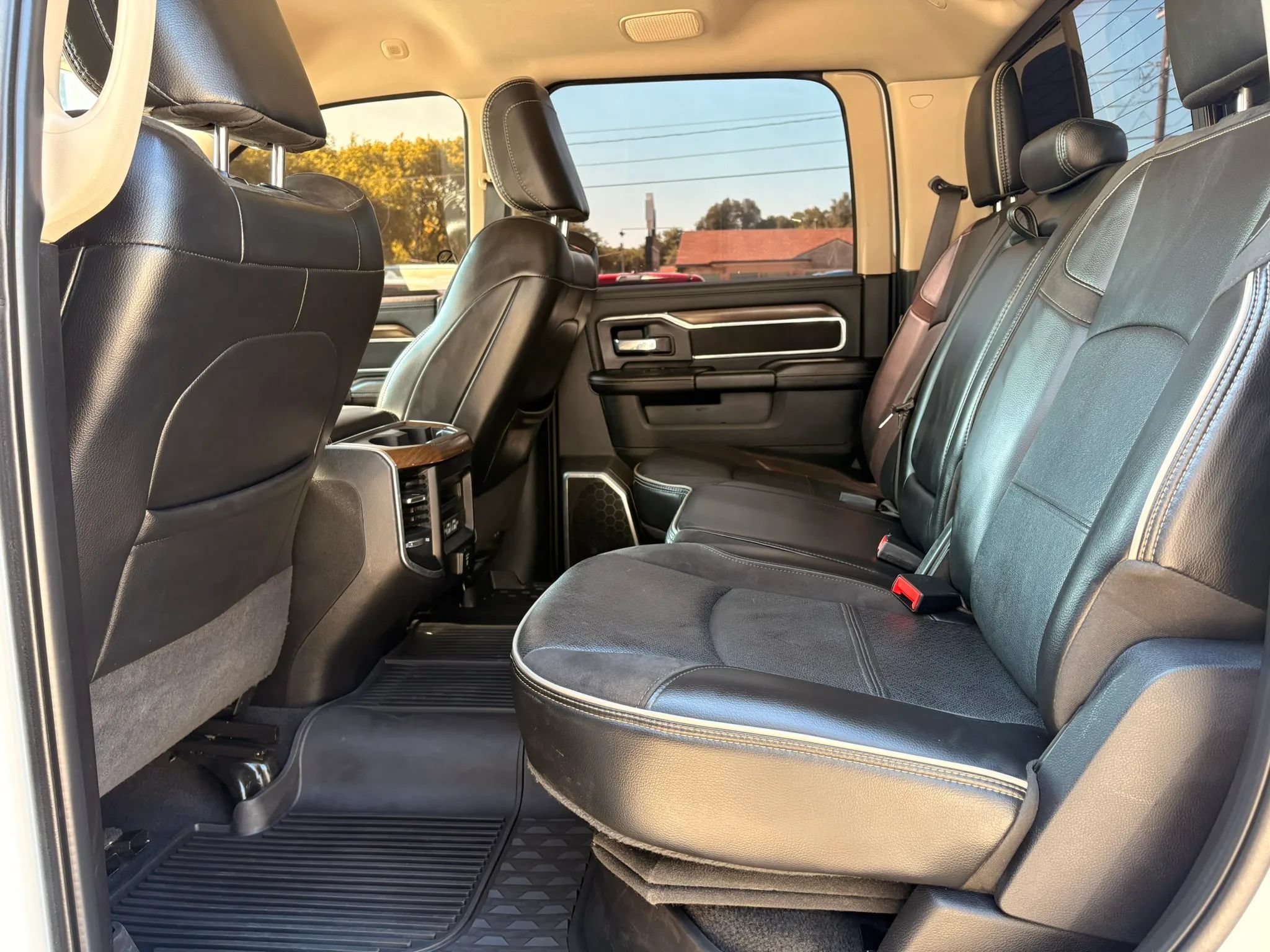 Used 2022 RAM 2500 Laramie AWD/4WD image 14