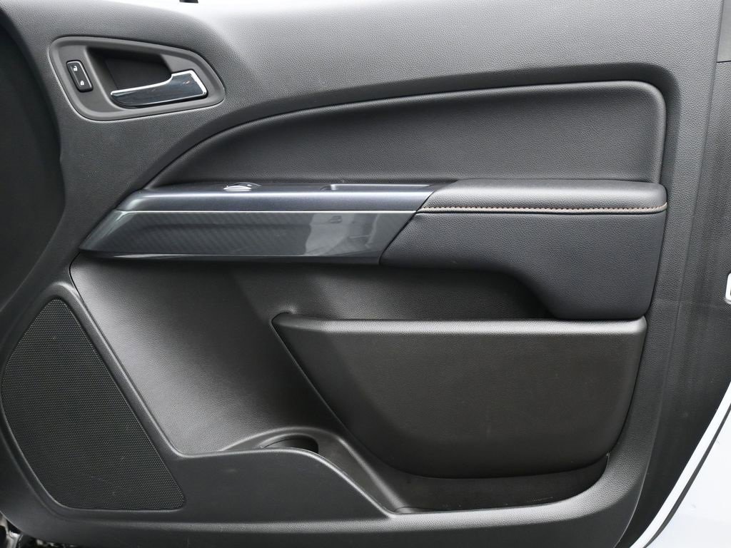 Used 2022 GMC Canyon AT4 image 24